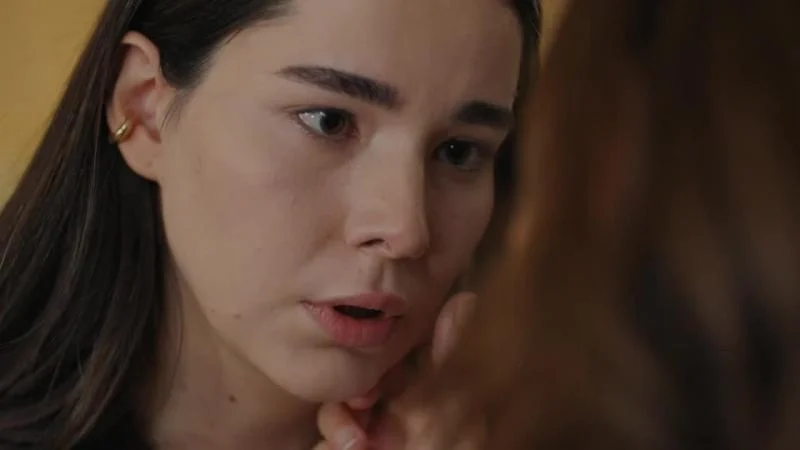 Кадры из сериала Обман 9 серия 1 сезон (2022)